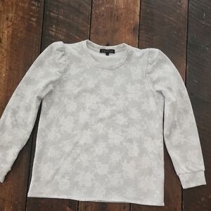 Elegant White Floral Long Sleeve Top